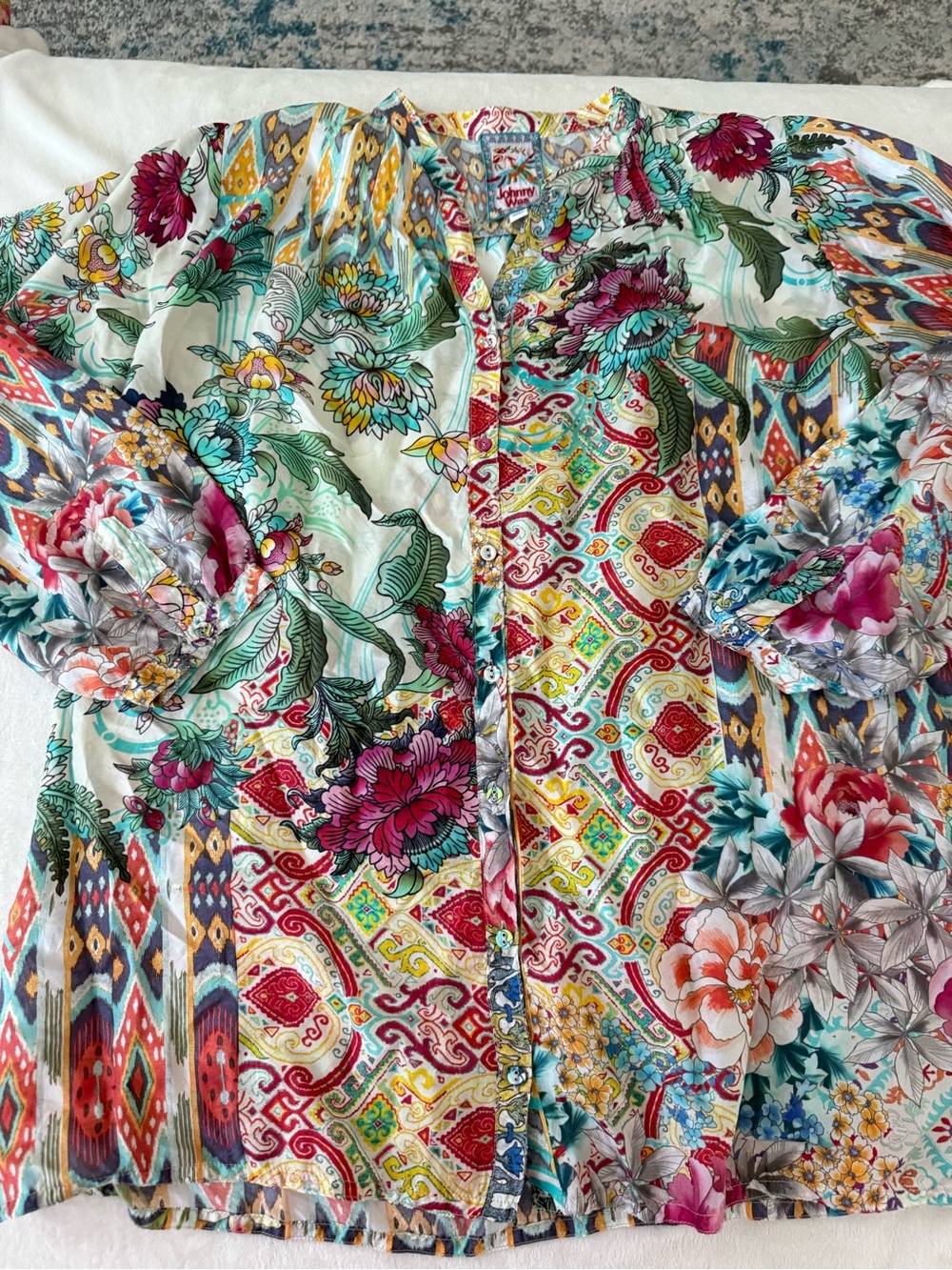 Johnny Was Women's Blouse M Multi 100% Silk Long Sleeve Round Neck Basic D79